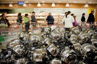 Gdansk Szadolki.. Otwarcie nowego centrum handlowego...