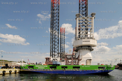 Gdansk. Nabrzeze Obroncow Westerplatte. Zbudowany w...