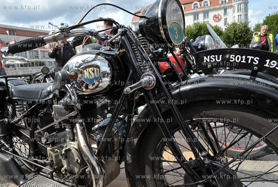 Sopot. Skwer Kuracyjny. Zlot zabytkowych motocykli....