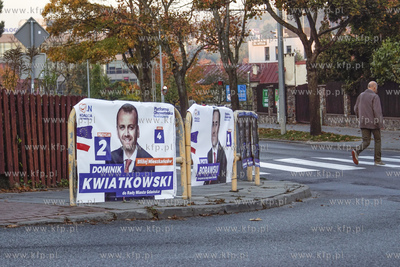 Reklamy wyborcze w Gdańsku Suchaninie na ul. Beethovena....