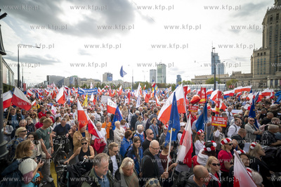 Warszawa. Marsz Miliona Serc. 01.10.2023 fot. Anna...
