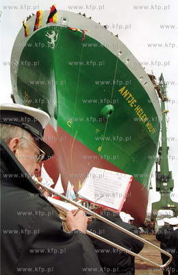 W Stoczni Gdanskiej nalezacej do grupy Stocznia Gdynia...