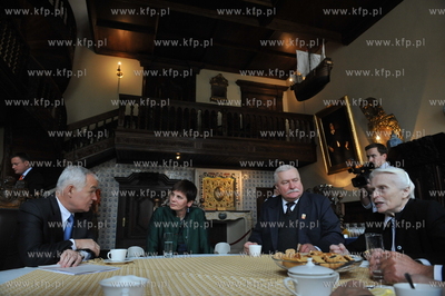 Gdansk, Dwor Artusa. Janina Ochojska, szefowa Polskiej...