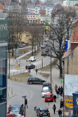 Gdansk. Wrzeszcz. Widok z C.H. Manhattan na ul. Partyzantow....