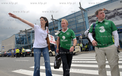 Gdansk, Rebiechowo. Kibice z Irlandii przylatuja do...