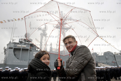 Port Wojenny w Gdyni Oksywie.Uroczystosc przekazania...
