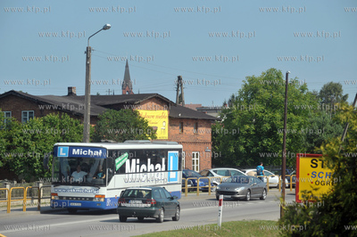 Zukowo. Ul. Gdynska przed wiaduktem. 17.07.2014 Fot....