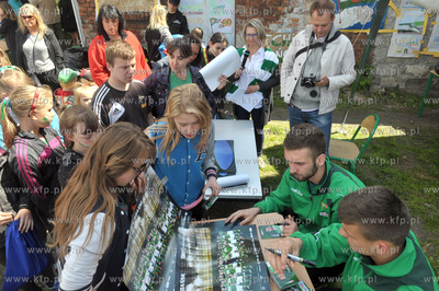 Gdansk Orunia. Akcji malowania scian tunelu na ul....