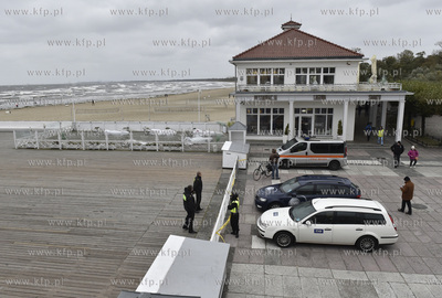 Sztorm i wiatr w Sopocie. Molo zostało zamknięte...