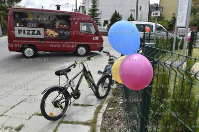 Festyn z okazji Dni Sąsiadów na rogu ul. Wojskiego...