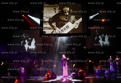 Gdynia. Teatr Muzyczny. Benefis Franciszka Walickiego...