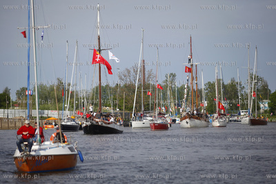 Gdansk. Oficjalne rozpoczecie sezonu zeglarskiego....