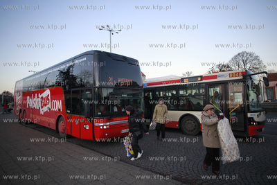 Polski Bus na przystanku w Gdansku Oliwie. Autobus...
