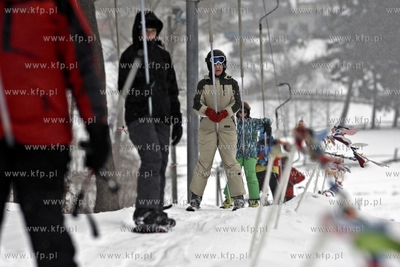 Stok narciarski w Paczoskowie - Kosowie.
01.04.2013
fot....