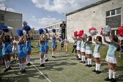 Gdansk Zaspa. Pilkarski turniej dzikich druzyn Do przerwy...