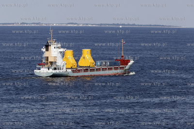 Statek wyplywa z portu w Gdyni.
28.06.2013
fot. Krzysztof...