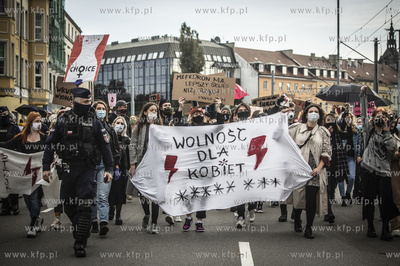 Gdańsk. Sprzeciw wobec kontrowersyjnego wyroku Trybunału...