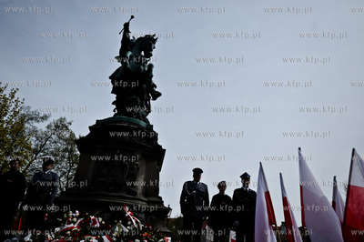 Obchody 3 Majowe pod pomnikiem Jana III Sobieskiego...