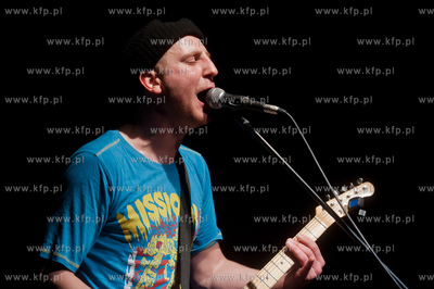 Gdansk. Klub Plama. Koncert Bajzel Supersam. Czlowiek...