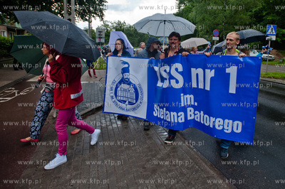 Gdansk. Swieto ulicy Jaskowa Dolina. 
Nz parada mieszkancow...