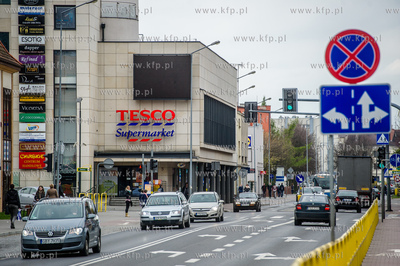 Chojnice. Supermarket Tesco.
26.04.2016
fot. Mateusz...