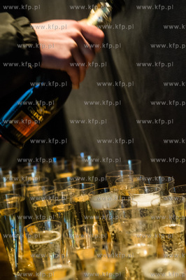 Gdańsk. Targ Węglowy. Zakręcone Walentynki z Kołem...