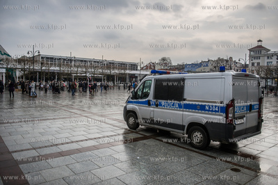 Plac Przyjaciół SopotuHappening pt. Nie róbcie nas...