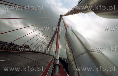 Most wantowy nad Martwa Wisla w Gdansku, na dzien przed...