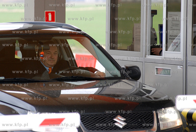 Jerzy Wludzik - wojt Kosakowa, na punkcie obslugi oplat...