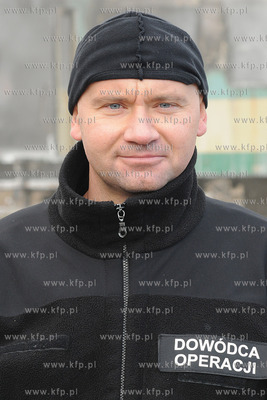 Wspolne cwiczenia antyterorystow, policji, strazy granicznej...