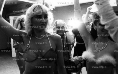 Fotoreporter Zbigniew Kosycarz podczas wyborow miss...
