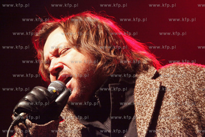 Kosciol sw. Trojcy w Gdansku.Mietek Szczesniak koleduje...