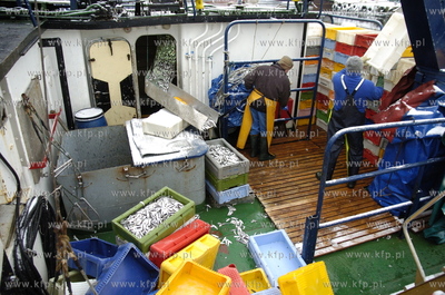 Ustka
Rybacy z kutra UST-203 w czasie jednego z ostatnich...