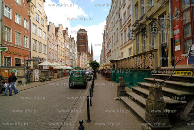 Gdansk. Wl Piwna, w glebi kosciol Najswietszej Marii...