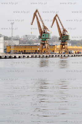 Port w Gdyni - Nabrzeze Indyjskie
28.04.2012
Fot....