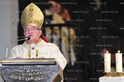 Oliwa. Katedra Oliwska. Msza sw. Wieczerzy Panskiej...