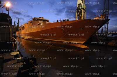 Gdynia Stocznia Marynarki Wojennej Wodowanie techniczne...