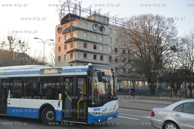 Gdynia. ul. Kielecka. Byla centarla banku Nordea. 17.03.2016...