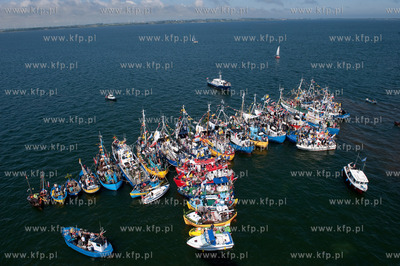 Morska Pielgrzymka Rybakow w Pucku na odpust Sw Piotra...