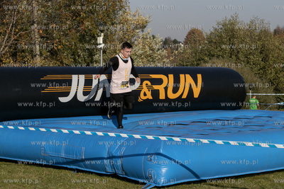 Pierwszy w Polsce bieg przez dmuchane mega przeszkody...