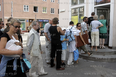 Kolejka do Baru Turystycznego jak za dawnych czasow....