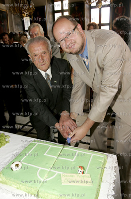 Roman Rogocz zasluzony pilkarz Lechii Gdansk obchodzil...