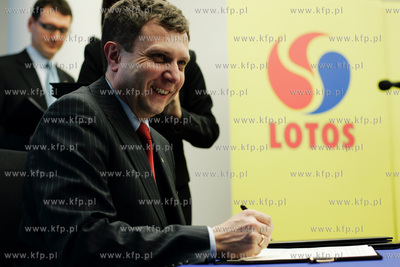 Gdansk, siedziba Grupy LOTOS. Grupa LOTOS podpisala...