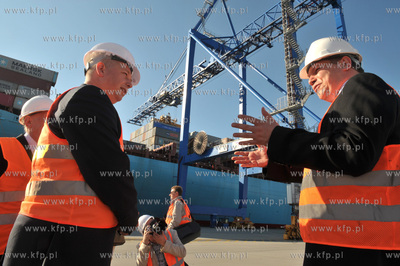 Do terminalu kontenerowego DCT w Gdansku zawinal statek...