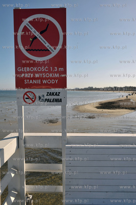 Sopot. Po zimie zmienila sie plaza i linia brzegowa....