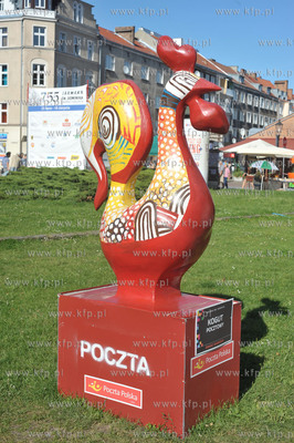 Gdansk. Jarmark Swietego Dominika. Jarmarkowy kogucik...