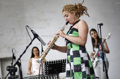 Gdynia. Plac Grunwaldzki.  Nail Quartet w ramach Ladies...