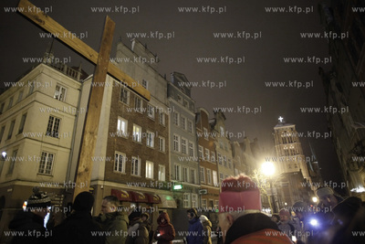 Miejska Droga Krzyzowa, zorganizowana po raz osmy przez...