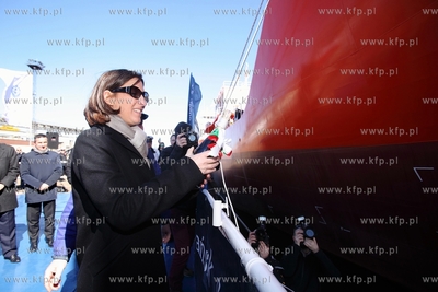 Stocznia Gdansk. Uroczystosc chrztu statku SYN ANTARES....