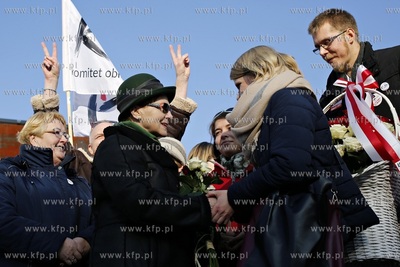 Gdańsk. Plac Solidarności. Wiec poparcia dla Lecha...